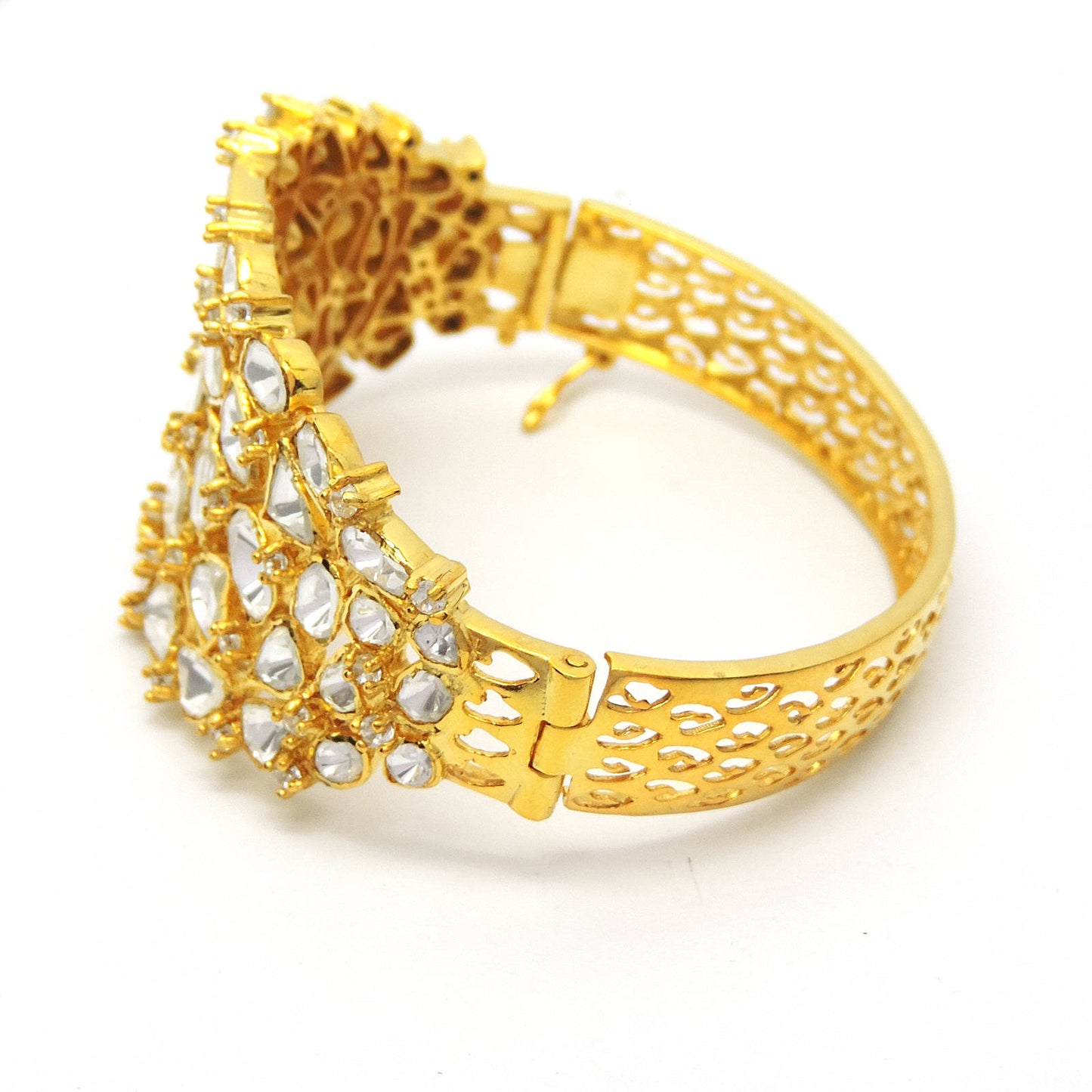 Inaya Bangle